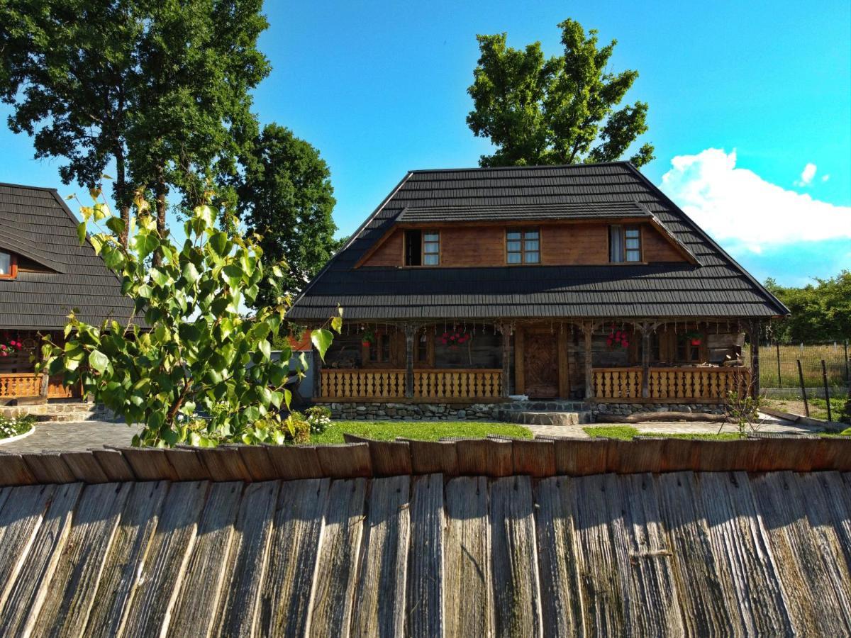 Casutele Bunicii Villa Ocna Şugatag Eksteriør billede